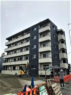 ヘリオス佐藤【1階】の外観