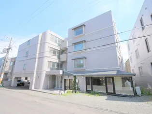 ジャグランス宮の森の画像