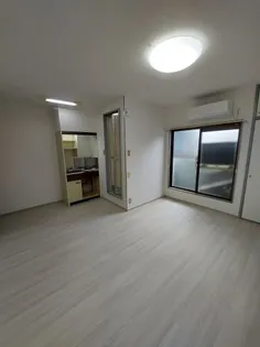 ビッグリバー中宮【2階】の居間