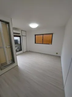 ビッグリバー中宮【2階】の内装