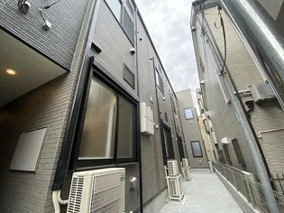 フルハウス【1階】の外観