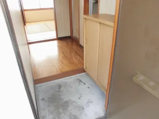 北川ハイツ【2階】の玄関