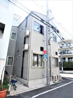 東京都新宿区北新宿4【アパート】の外観