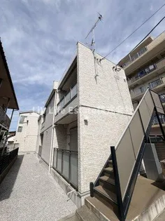 リブリ にれの木の画像