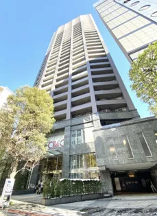 ファーストリアルタワー新宿【8階】の外観