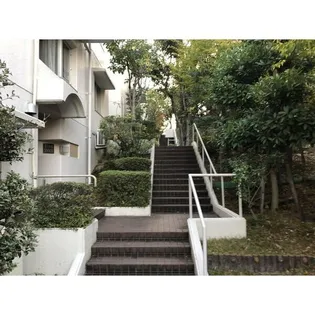 サニーヒル表山3号棟の外観