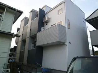 クレマチス【2階】の外観