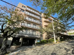 イトーピア枚岡公園弐番館【4階】の外観