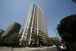 東京都港区六本木1【マンション】の外観