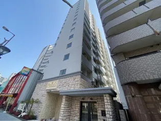 プレジオ難波ASIAN【5階】の外観