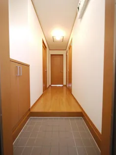 ハッピークレストクラミツ A棟【2階】の玄関