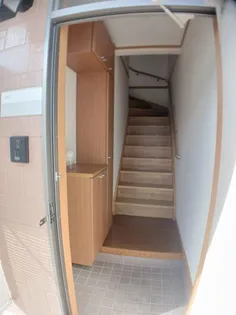 ビガ-ハイツ【2階】の玄関