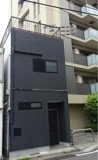 東京都新宿区若葉3【一戸建】の外観