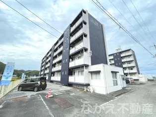 徳島県小松島市立江町字松本【マンション】の外観