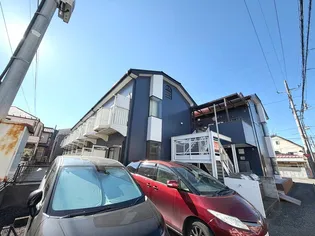 メビウスメルズ【2階】の外観