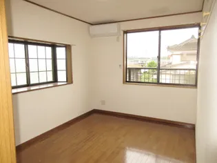 パレスリゾン【1階】の居間