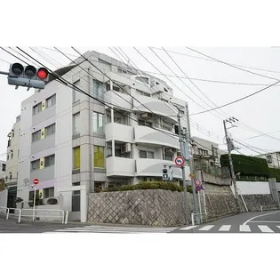 東京都板橋区加賀1【マンション】の外観