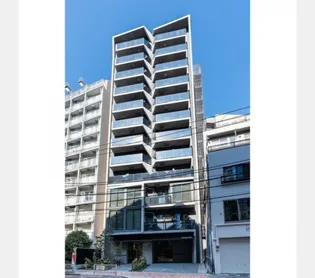 東京都港区三田3【マンション】の外観