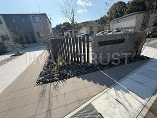 エーレ Bの画像