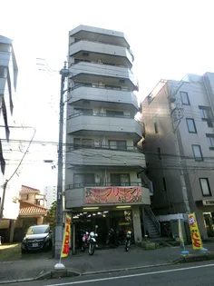 イレブン大久保日大前【4階】の外観