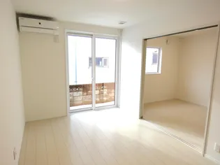 クオンタム沖館C【1階】の外観