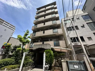 ロイヤルヴィラ聖和【1階】の外観