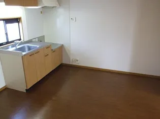 モン・ディマンシュ【2階】の外観