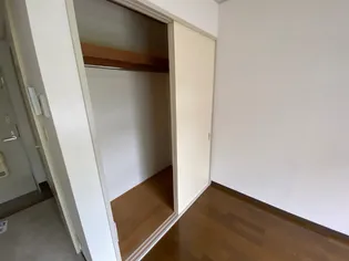 ダンディリオン松戸【2階】の内装