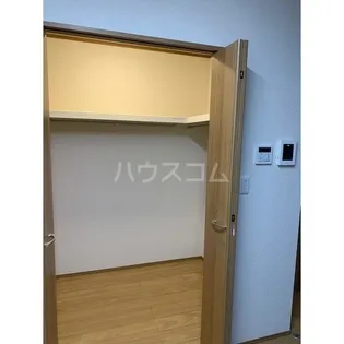 プレミアムガレージ陽東【2階】の内装