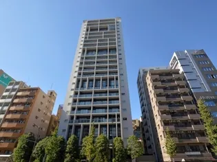 アクシア麻布【11階】の外観