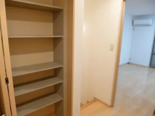 メゾン・ド・ラ・メール【2階】の内装