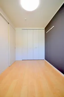 リヴェールI【2階】の居間