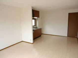 メゾン・テルシャトー B棟【2階】の居間