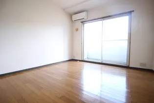 第2T.T.コーポ【2階】の居間