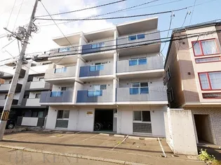 モンターニュアボール【1階】の外観