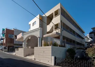 クィンヒルコートの画像