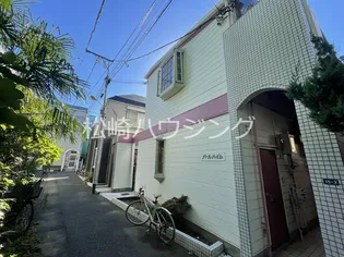 パールハイム【2階】の外観