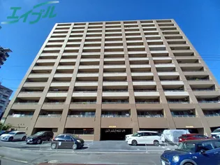 サーパス諏訪【3階】の外観