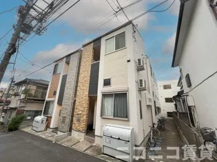 東京都中野区本町2【アパート】の外観