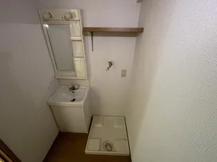 ウィンサム中野5【2階】の内装