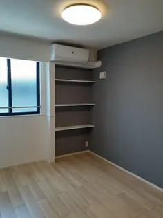 スクエア六呂見【2階】の玄関