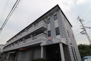 カルム総持寺【2階】の外観