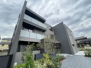 ル リアン【3階】の外観