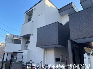 ビュシエール【2階】の外観