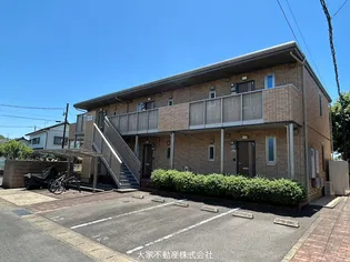 LA TERREIIの画像