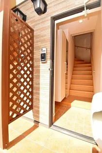 グランツ・プラシード【2階】の玄関