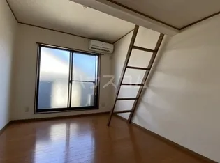 西荻フラット【2階】の居間