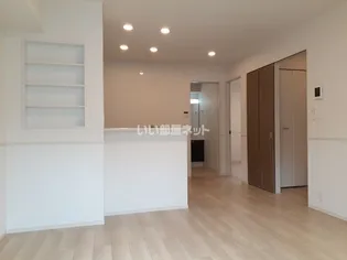 ラ カーサ 卯之【2階】の居間