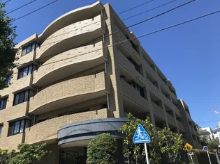 ミレニアムコート青葉台【2階】の外観