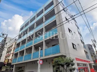 LULU KALAMAの画像